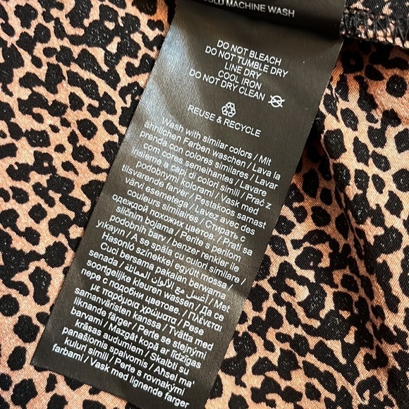 Nwt Leopard Print Long Sleeve Dress - Picture 11 of 15